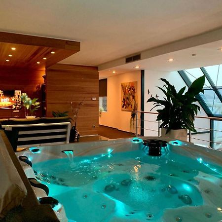 Wellness Dome Penthouse Suite Kerkrade Exterior foto